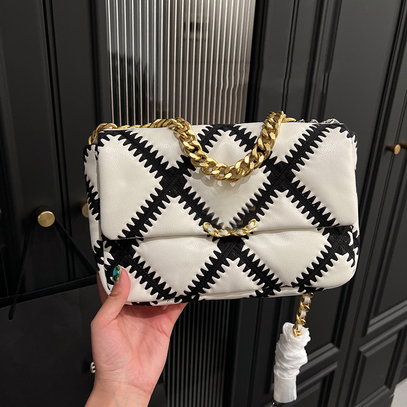 Womens Calfskin Check 19 Series Shoulder Bags Gold silver Two-tone Chain Crossbody Shouder Handbags Large Capacity Turn Lock Designer Outdoor Sacoche Purse 25CM, Box
Womens Calfskin Check 19 Series Shoulder Bags Gold silver Two-tone Chain Crossbody Shouder Handbags Large Capacity Turn Lock Designer Outdoor Sacoche Purse 25CM, Box