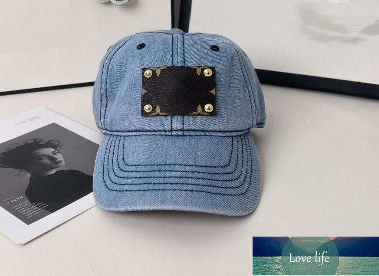 Female Korean version tide all matching leather label denim cap summer fashion sun protection sun hat Classic
Female Korean version tide all matching leather label denim cap summer fashion sun protection sun hat Classic