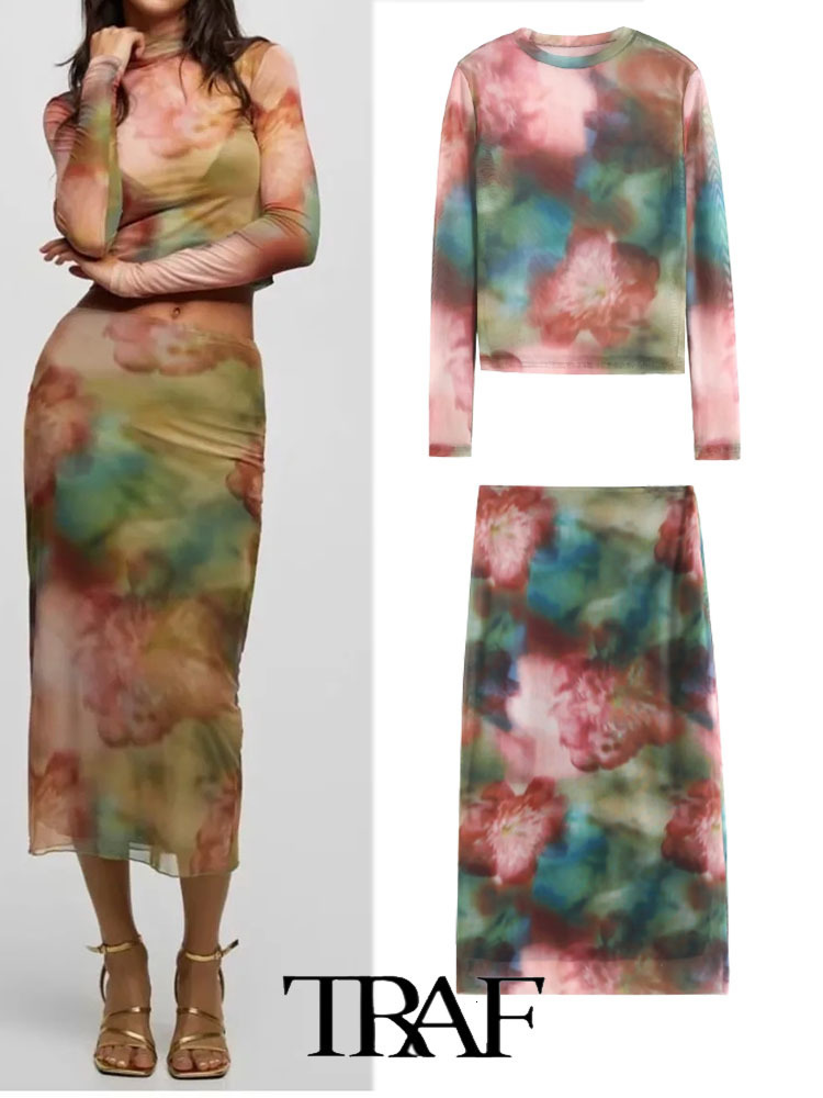 Two Piece Dress TRAF Women 2Pcs Casual Printed Silk Screen Slim TopPrinted Midi Skirt Solid color Sexy Tops Set 230509
Two Piece Dress TRAF Women 2Pcs Casual Printed Silk Screen Slim TopPrinted Midi Skirt Solid color Sexy Tops Set 230509