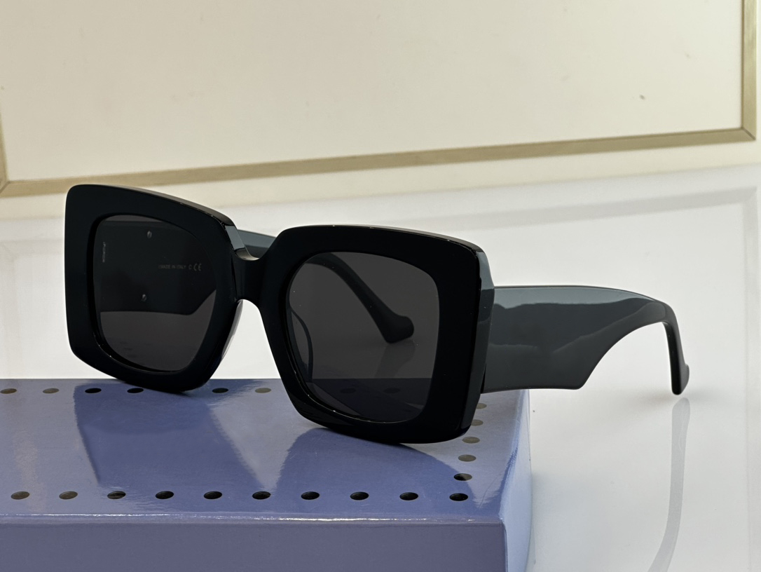 Sunglasses For Men and Women Designers 1131 Anti-Uultraviolet Plate Full Frame Retro Eyewear Whit Box
Sunglasses For Men and Women Designers 1131 Anti-Uultraviolet Plate Full Frame Retro Eyewear Whit Box