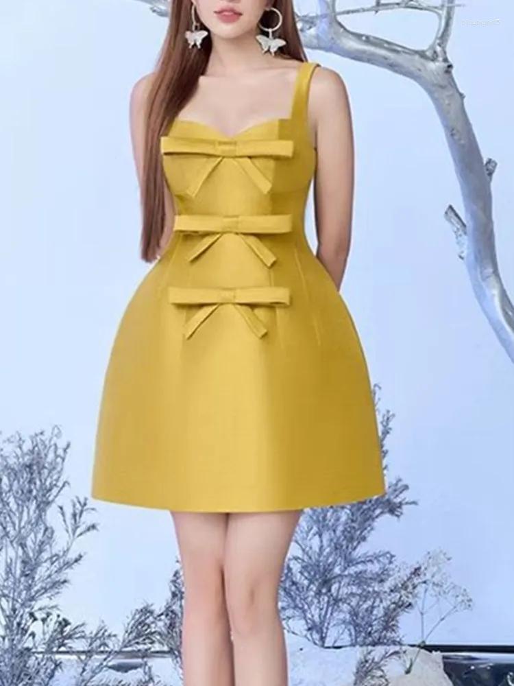 Casual Dresses 2023 Fashion Bow Design Runway Sweet Summer Dress Women Sleeveless Sexy Suspender, Yellow
Casual Dresses 2023 Fashion Bow Design Runway Sweet Summer Dress Women Sleeveless Sexy Suspender, Yellow