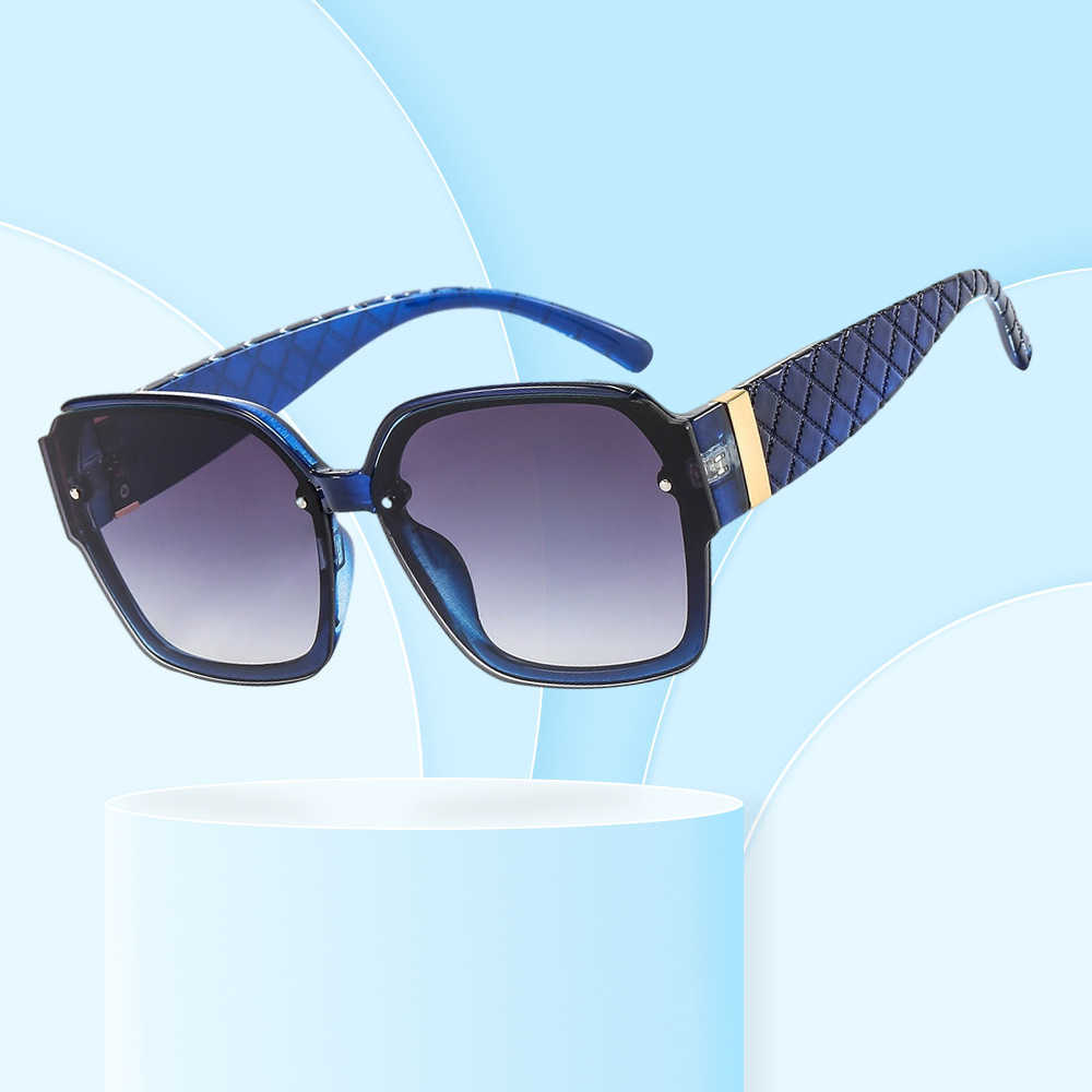 New trendy street photos popular men's and women's UV resistant box small fragrance fashionable runway sunglasses
New trendy street photos popular men's and women's UV resistant box small fragrance fashionable runway sunglasses