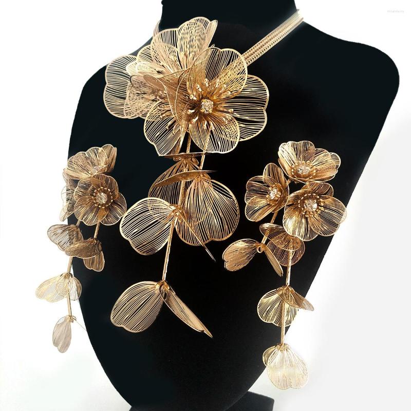 Choker Vedawas Women Gold Color Flower Decorated Waterfall Necklace & Earrings Jewelry Wholesale Drop
Choker Vedawas Women Gold Color Flower Decorated Waterfall Necklace & Earrings Jewelry Wholesale Drop