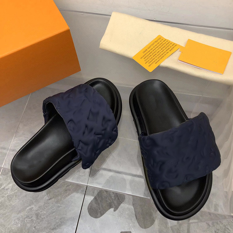 Women Slippers men black Scuff Flat Sandals Pool Pillow Mules Sunset Padded Front Strap Fashionable Easy-to-wear Style Slides Fuchsia2
Women Slippers men black Scuff Flat Sandals Pool Pillow Mules Sunset Padded Front Strap Fashionable Easy-to-wear Style Slides Fuchsia2