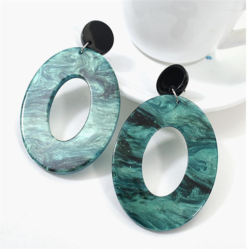 Dangle Earrings European And American Wind Exaggerated Geometric Cold Personality Trend Acetic Acid Board Fashion
Dangle Earrings European And American Wind Exaggerated Geometric Cold Personality Trend Acetic Acid Board Fashion