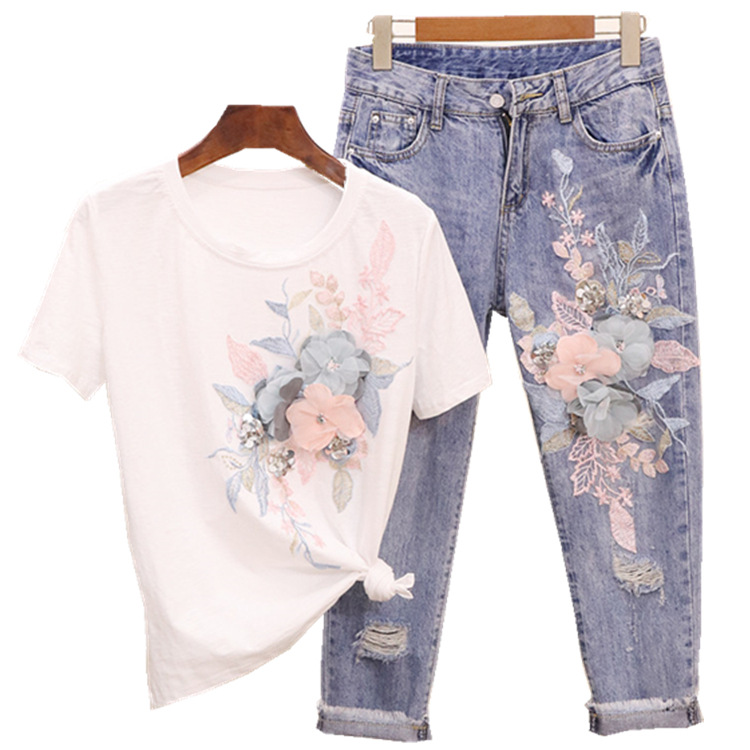 Women' Two Piece Pants Denim Suit Embroidered Sequin Stereo Floral Short Sleeve T-shirt Ripped Jeans, White
Women' Two Piece Pants Denim Suit Embroidered Sequin Stereo Floral Short Sleeve T-shirt Ripped Jeans, White