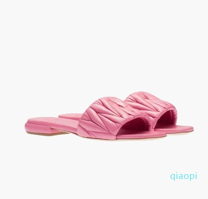 Women Beach Slippers Classic Sandals Flat Heel Lady Summer Slides Shoes Female Fashion Leather Flops Sexy 8 Colors Sizes 34-41
Women Beach Slippers Classic Sandals Flat Heel Lady Summer Slides Shoes Female Fashion Leather Flops Sexy 8 Colors Sizes 34-41