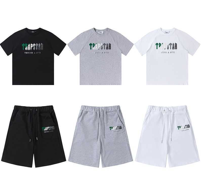 Designer Fashion Clothing Tshirt Tees Trapstar Green White Towel Embroidery Street Fashion Ins Cotton Loose Short Sleeve Shorts Sports Set Summer Luxury Casual Str, Black t-shirt
Designer Fashion Clothing Tshirt Tees Trapstar Green White Towel Embroidery Street Fashion Ins Cotton Loose Short Sleeve Shorts Sports Set Summer Luxury Casual Str, Black t-shirt