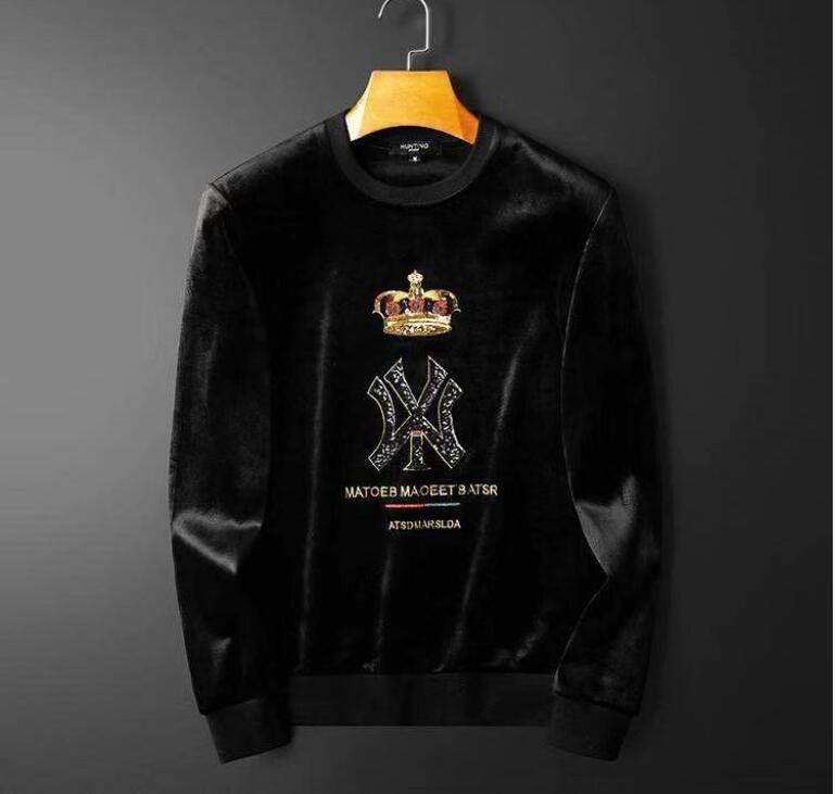 Men's Hoodies & Sweatshirts Foreign trade men's clothing, autumn and winter, crown, golden velvet, thickened long sleeved sweater, men's embroidered bottom shirt, W1
Men's Hoodies & Sweatshirts Foreign trade men's clothing, autumn and winter, crown, golden velvet, thickened long sleeved sweater, men's embroidered bottom shirt, W1