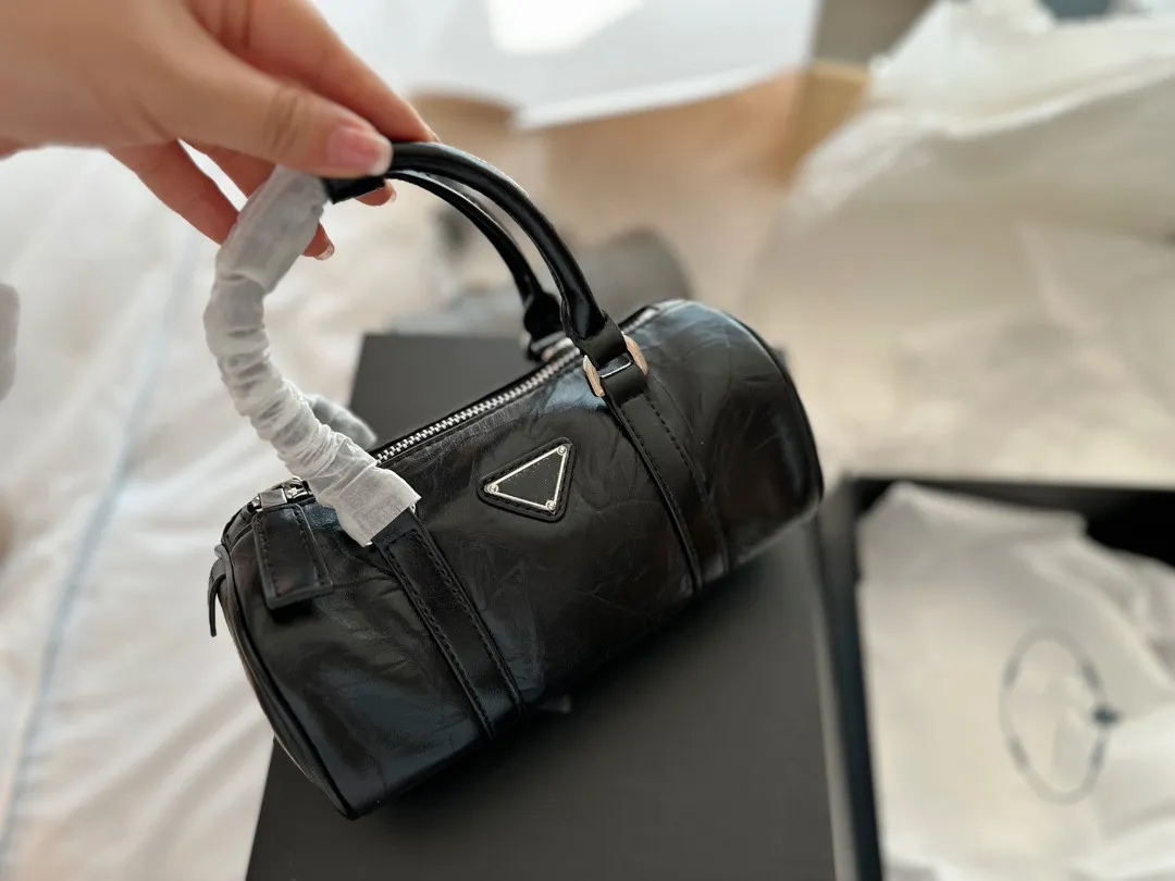 2023 Fashion Designer Bag Quick Handbag Pillow Embossed Pattern Boston Fashion Crossbody Bag Monograms Leather Women's Crossbody Bags, Black
2023 Fashion Designer Bag Quick Handbag Pillow Embossed Pattern Boston Fashion Crossbody Bag Monograms Leather Women's Crossbody Bags, Black