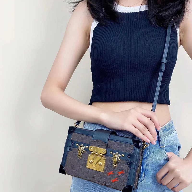 10A top-level Designer bag 20cm Luxury bag Crossbody bag Shoulder Bags Womenbag Handbags backpack purse LV027
10A top-level Designer bag 20cm Luxury bag Crossbody bag Shoulder Bags Womenbag Handbags backpack purse LV027