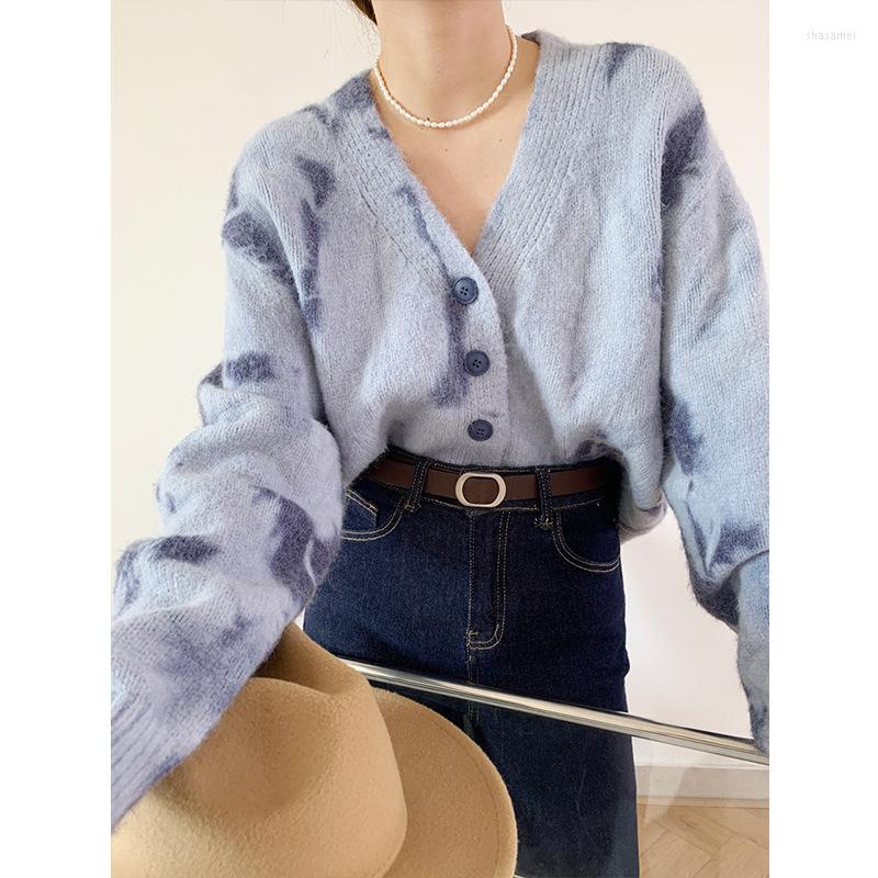 Women's Knits Cardigan Women Autumn Winter Sweaters V-Neck Slim Oil Painting Style Single Breasted Female Fashion Casual Loose Knit Blouse
Women's Knits Cardigan Women Autumn Winter Sweaters V-Neck Slim Oil Painting Style Single Breasted Female Fashion Casual Loose Knit Blouse