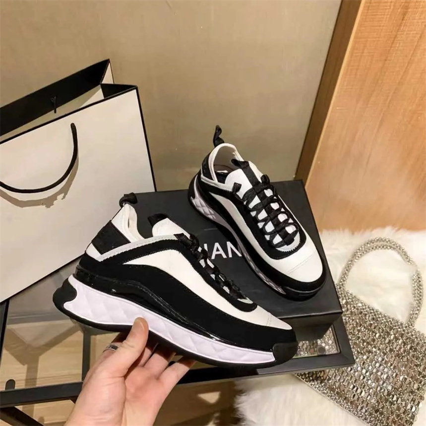 Autumn Casual Shoes Color Matching Small Fragrance Thick Sole Raising Sneakers Female Leisure Show Thin Father Shoes
Autumn Casual Shoes Color Matching Small Fragrance Thick Sole Raising Sneakers Female Leisure Show Thin Father Shoes