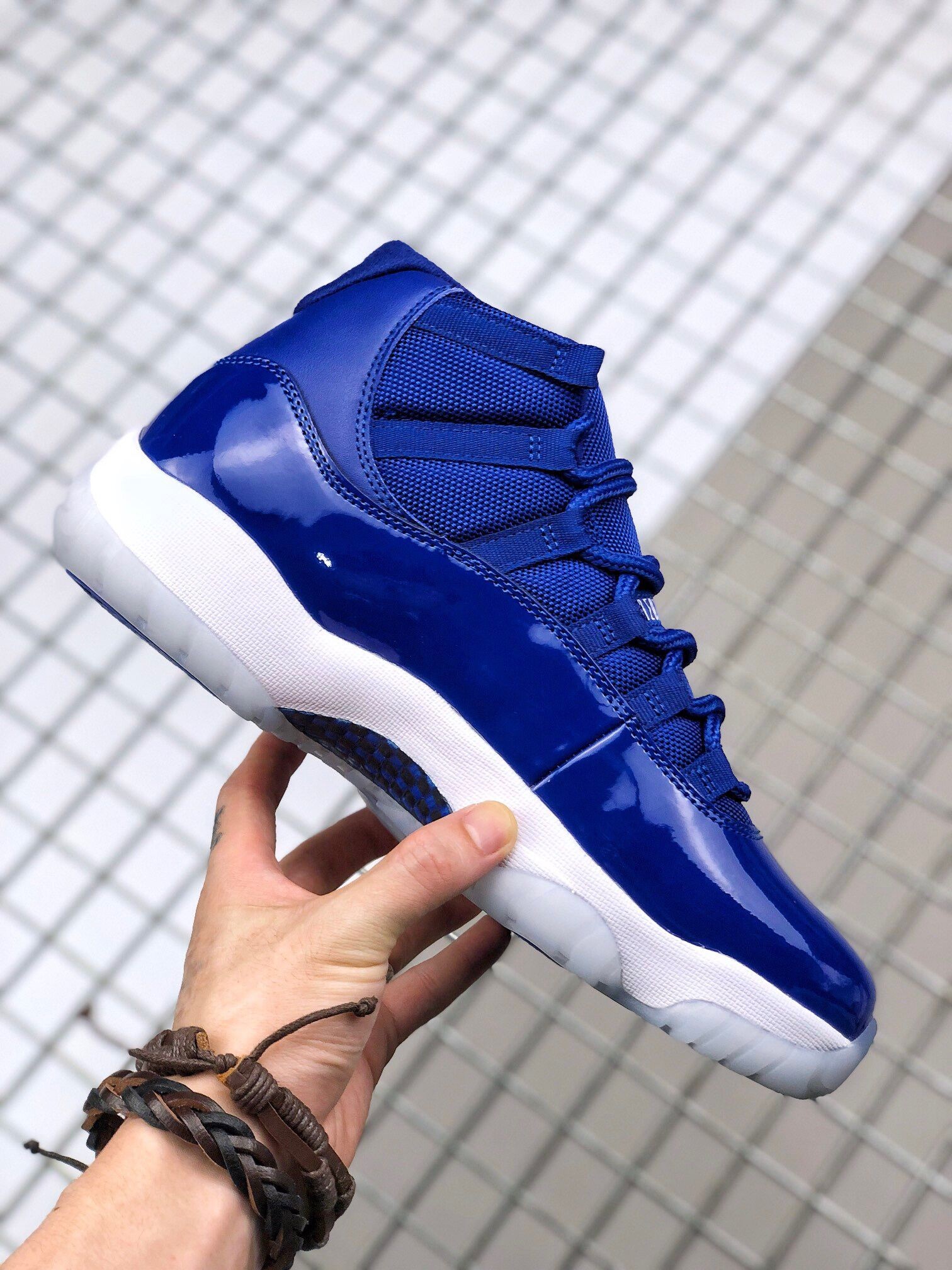 With Box 11s Original Quality Basketball Shoes Jumpman 11 Royal Blue White 2023 Men Women Classic Lifestyles Designer Sports Sneakers
With Box 11s Original Quality Basketball Shoes Jumpman 11 Royal Blue White 2023 Men Women Classic Lifestyles Designer Sports Sneakers
