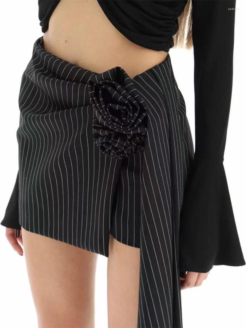 Skirts 2023Summer Women' Satin Stripes Sticker Flower Pleated Mini Skirt Y2k Clothes High Quality Irregular Bra, Black
Skirts 2023Summer Women' Satin Stripes Sticker Flower Pleated Mini Skirt Y2k Clothes High Quality Irregular Bra, Black