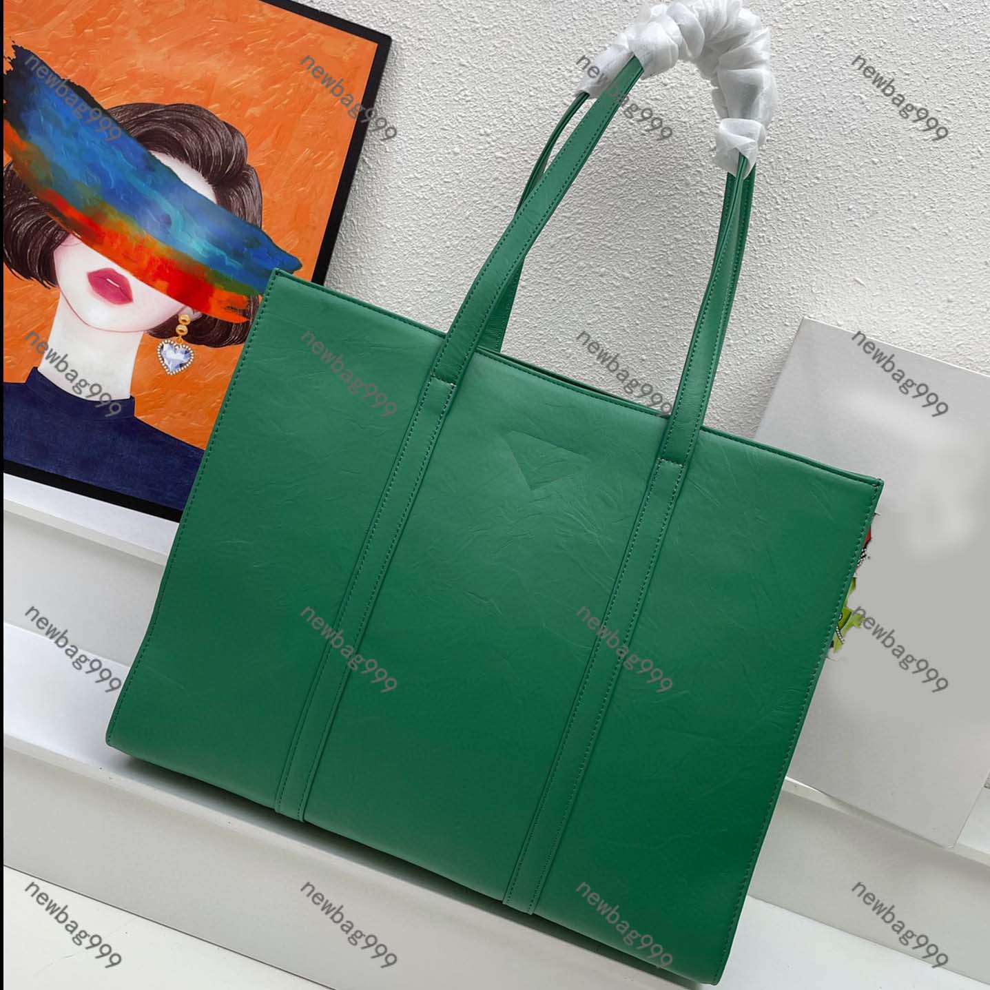 Luxury Designer Shoulder Bag For Women Fashion Real leather Shopping Bag Lady Handbag Interior Zip Pocket
Luxury Designer Shoulder Bag For Women Fashion Real leather Shopping Bag Lady Handbag Interior Zip Pocket