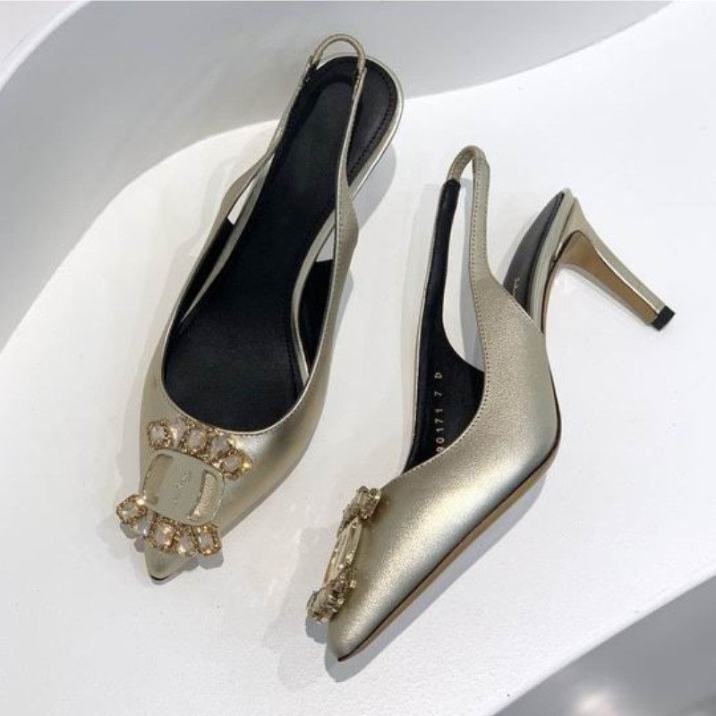 High-end Sandals Designer Fashion Classic Style High Heels Hot Sale Casual Shoes Factory Direct Sale
High-end Sandals Designer Fashion Classic Style High Heels Hot Sale Casual Shoes Factory Direct Sale