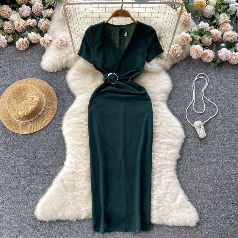 Party Dresses Summer Design Sense Thin Straps Twist Knot V-neck Mid-length Waist Package Hip Dress, Black
Party Dresses Summer Design Sense Thin Straps Twist Knot V-neck Mid-length Waist Package Hip Dress, Black