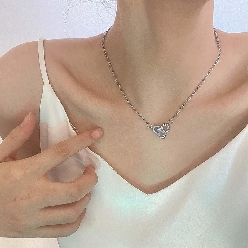 Chains Heart Zircon Pendants Necklace For Women Sweet Elegant Temperament Charms Chain Chokers Girls Accessories Party Jewelry Gifts
Chains Heart Zircon Pendants Necklace For Women Sweet Elegant Temperament Charms Chain Chokers Girls Accessories Party Jewelry Gifts