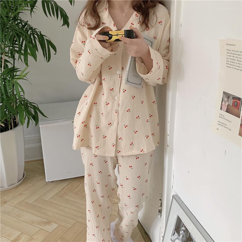 Women's Sleepwear Women Cotton Crepe Pajama Set Double Layer Gauze Autumn Winter Cherry Print Homewear Two Piece Blouses L631, Apricot
Women's Sleepwear Women Cotton Crepe Pajama Set Double Layer Gauze Autumn Winter Cherry Print Homewear Two Piece Blouses L631, Apricot