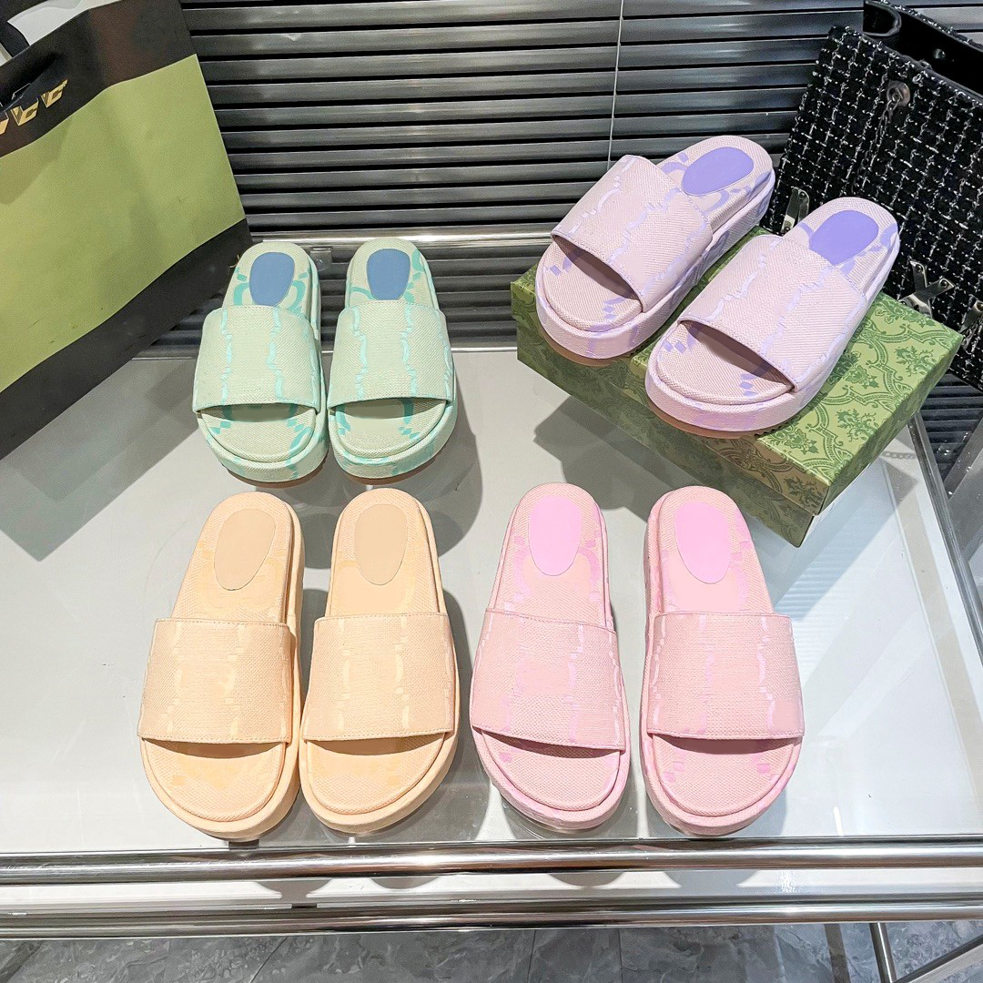 Designer platform Slippers Embroidery G Slides Double G Womens Sandals Mens Flip Flops Luxury Flat Mules Thick Bottom Jacquard Jelly Rubber High heel Wedges, 951611
Designer platform Slippers Embroidery G Slides Double G Womens Sandals Mens Flip Flops Luxury Flat Mules Thick Bottom Jacquard Jelly Rubber High heel Wedges, 951611