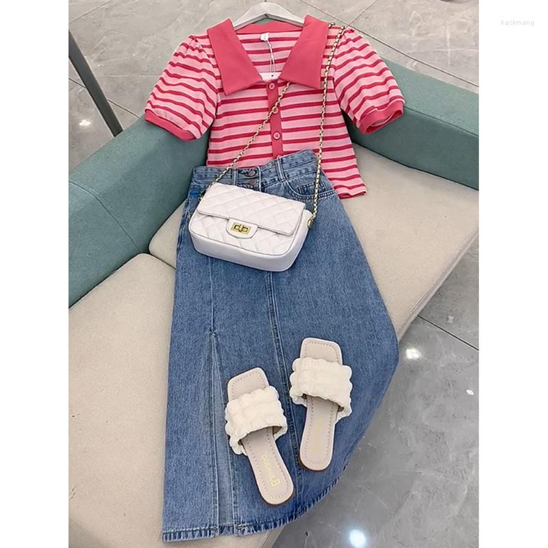 Work Dresses Women Summer Two 2 Piece Set Korean Style Elegant Single Breasted Short Sleeve Tops And High Waist Bodycon Denim Long Skirt Q21, Red
Work Dresses Women Summer Two 2 Piece Set Korean Style Elegant Single Breasted Short Sleeve Tops And High Waist Bodycon Denim Long Skirt Q21, Red