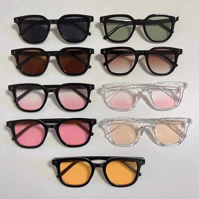 Sunglasses DYTYMJ Square Sun Glasses Women Simple Black Frame Girl Fashion Gradient Brown Blush Sunscreen
Sunglasses DYTYMJ Square Sun Glasses Women Simple Black Frame Girl Fashion Gradient Brown Blush Sunscreen