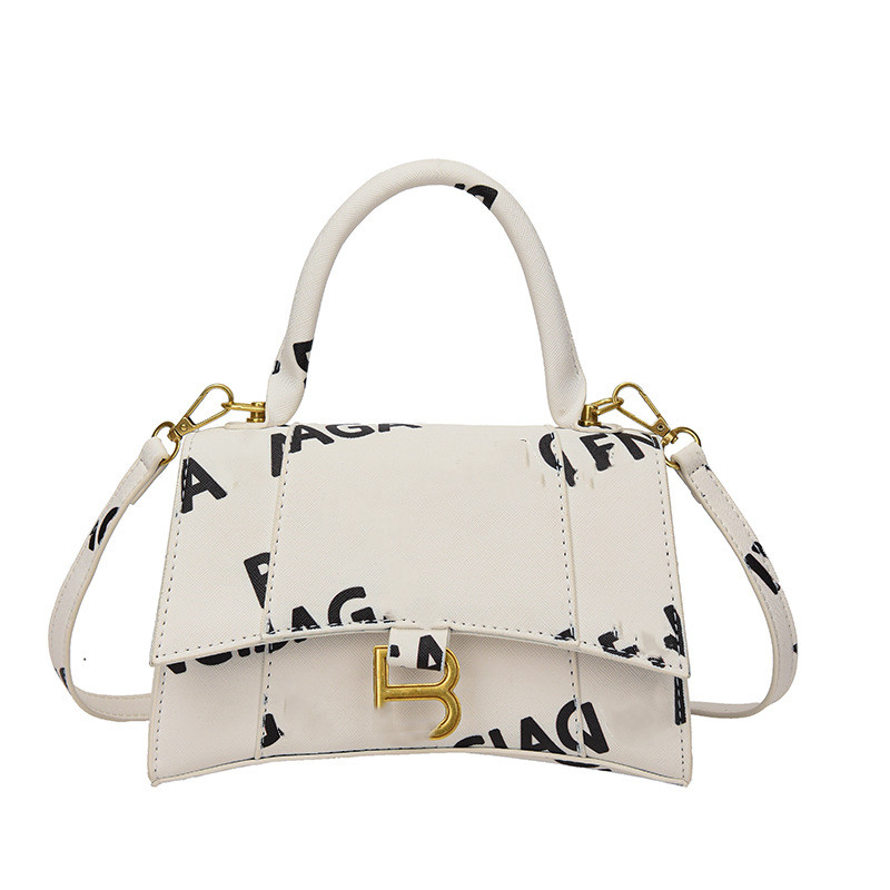 Brand Day Packs 23SS women Bags Korean Edition INS Classic Fashion Versatile Letter Printing One Shoulder bag Crossbody GRIL handbag more colors, Grey 705300441175
Brand Day Packs 23SS women Bags Korean Edition INS Classic Fashion Versatile Letter Printing One Shoulder bag Crossbody GRIL handbag more colors, Grey 705300441175