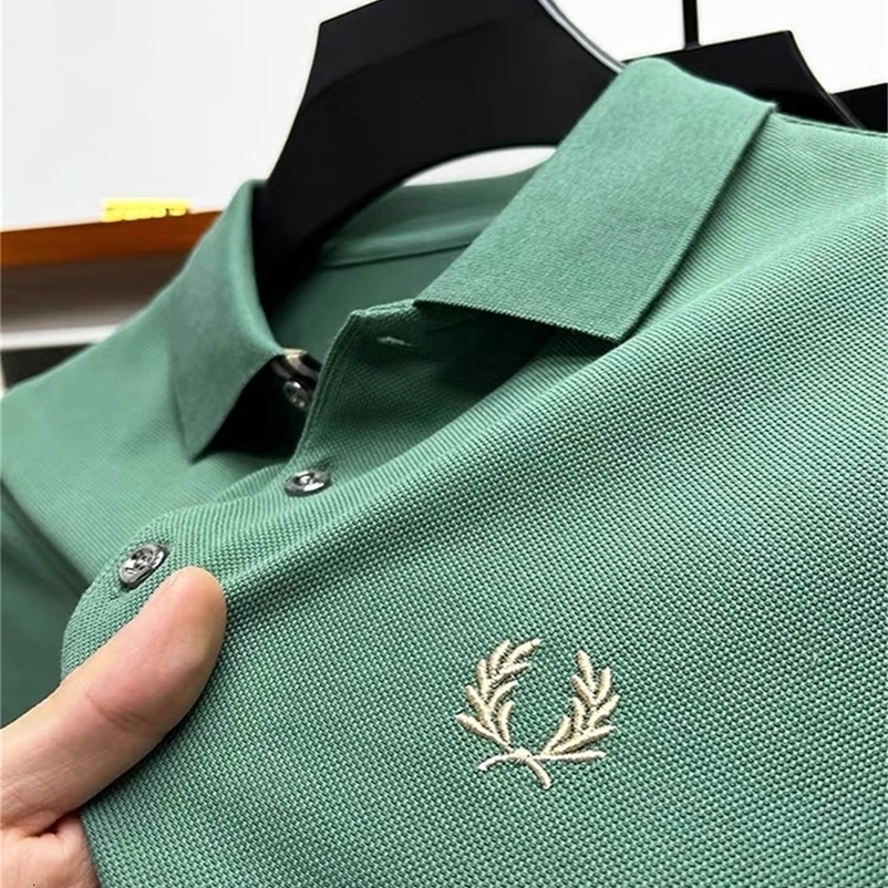 Men's Polos Summer Ropa T Shirt For Men Cotton Polo Lapel Embroidery Casual Korean Luxury Brand Men Clothing 230508, Navy blue
Men's Polos Summer Ropa T Shirt For Men Cotton Polo Lapel Embroidery Casual Korean Luxury Brand Men Clothing 230508, Navy blue