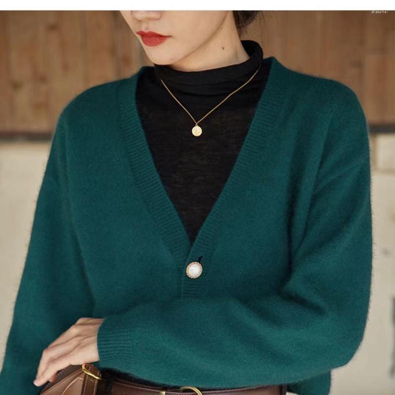 Women's Knits Sweater Woman V-Neck French Style Gentleness Loose Knitting Tops 2023 Spring Autumn Retro Short Solid Color Soft Warm
Women's Knits Sweater Woman V-Neck French Style Gentleness Loose Knitting Tops 2023 Spring Autumn Retro Short Solid Color Soft Warm