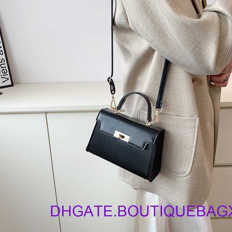 Designer Hremm Kelys's Evening Bags for outlet New Fashion One Shoulder Crossbody Fashionable Handheld Popular Women's Simple Casual Small Square Have real Logo, Black
Designer Hremm Kelys's Evening Bags for outlet New Fashion One Shoulder Crossbody Fashionable Handheld Popular Women's Simple Casual Small Square Have real Logo, Black