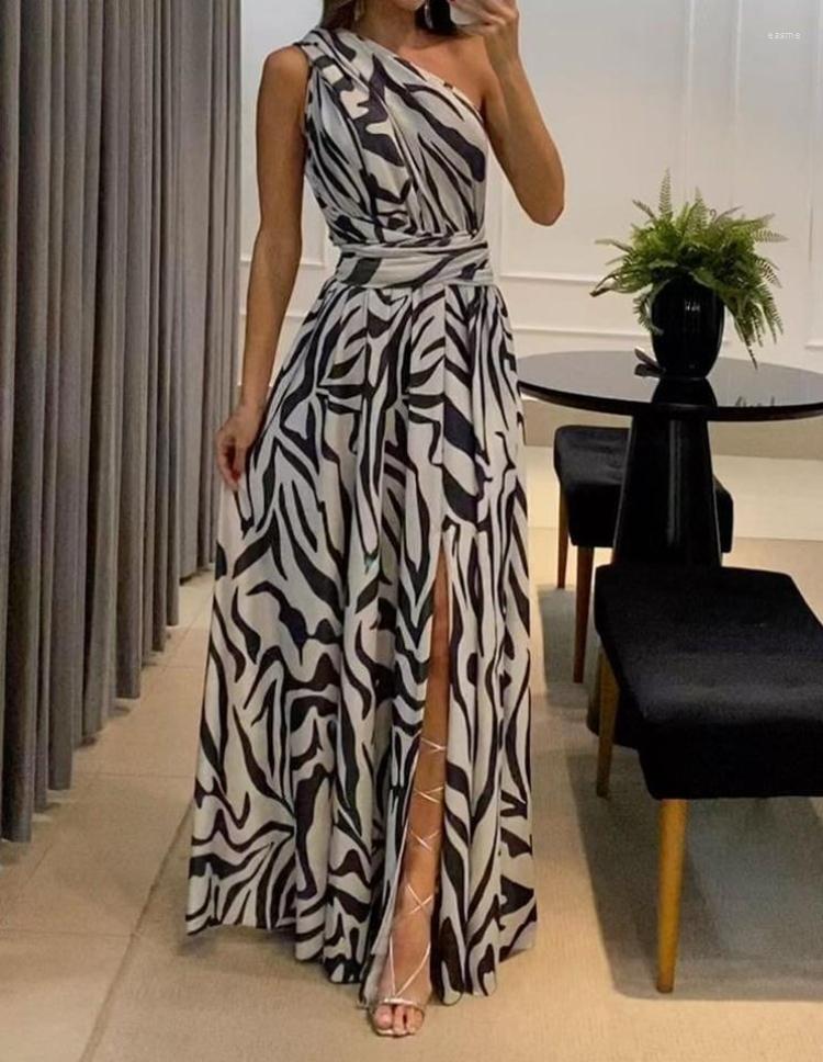 Casual Dresses 2023 Spring Summer Women Dress Zebra Stripes Print One-Shoulder Sleeveless Diagonal Collar A-LINE Slit Floor-Length Party, Black
Casual Dresses 2023 Spring Summer Women Dress Zebra Stripes Print One-Shoulder Sleeveless Diagonal Collar A-LINE Slit Floor-Length Party, Black
