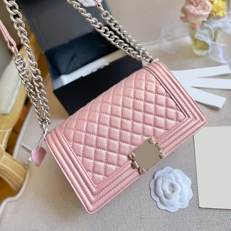 Iridescent Pearly Boy Quilted Le Sac Bags Cross Body Shoulder Purse With Silver Metal Hardware Adjustable Strap Crossbody Outdoor Sacoche Handbags 25CM 4 Colors, Box
Iridescent Pearly Boy Quilted Le Sac Bags Cross Body Shoulder Purse With Silver Metal Hardware Adjustable Strap Crossbody Outdoor Sacoche Handbags 25CM 4 Colors, Box