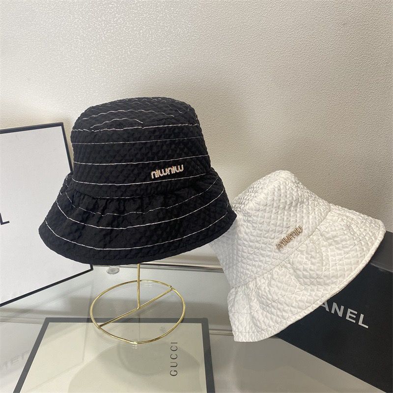 23 New Hat Miu Letter Pleated Fisherman Hat Women's Fashion Versatile Sunscreen Bowl Hat Travel Shopping Sunshade Hat, No box
23 New Hat Miu Letter Pleated Fisherman Hat Women's Fashion Versatile Sunscreen Bowl Hat Travel Shopping Sunshade Hat, No box