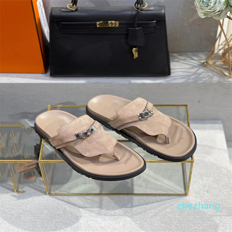 2023-Designer Empire Slippers Leather Flip Flops Metal Buckle Slides Empire Sandals Black White Rubber Sandal Flat Slipper Platform Slipper Size 35-45, Color1
2023-Designer Empire Slippers Leather Flip Flops Metal Buckle Slides Empire Sandals Black White Rubber Sandal Flat Slipper Platform Slipper Size 35-45, Color1