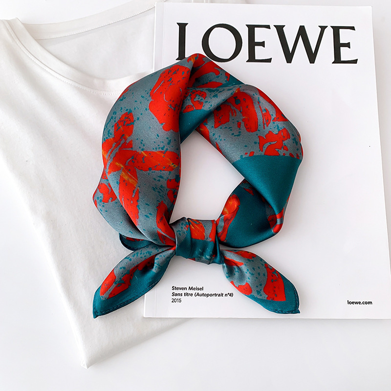 Sarongs 100% Real Silk Satin Women Scarf Flower Printed Foulard Femme Square Head Scarfs Bandana Shawl Gift For Lady Hijab 230509
Sarongs 100% Real Silk Satin Women Scarf Flower Printed Foulard Femme Square Head Scarfs Bandana Shawl Gift For Lady Hijab 230509