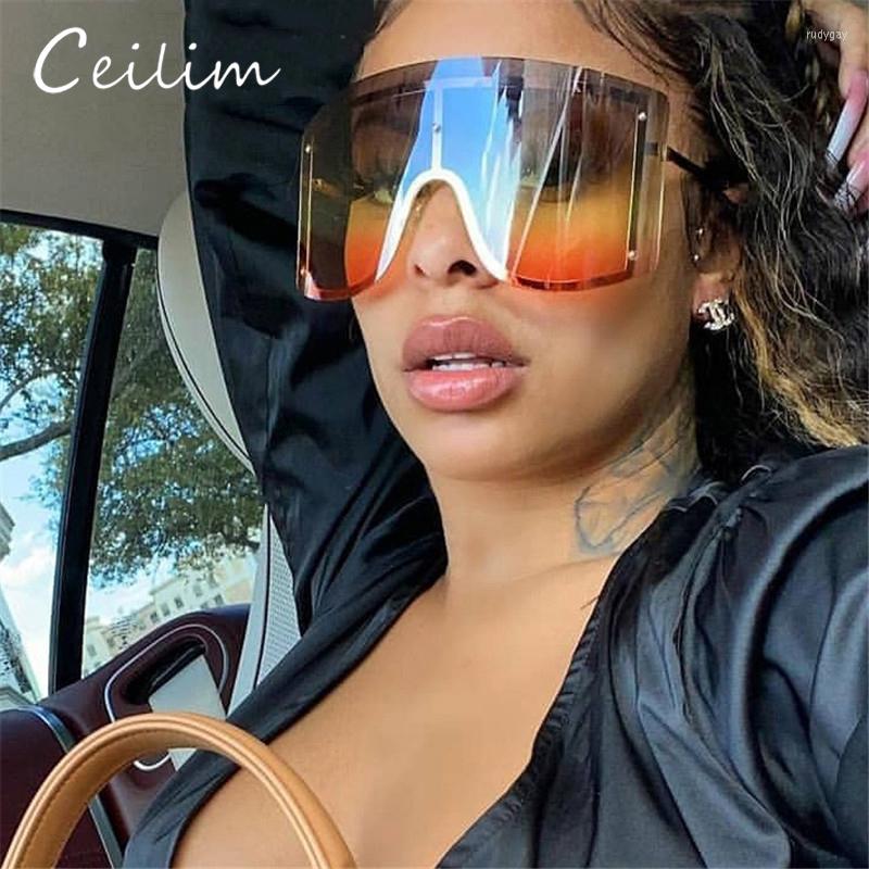 Sunglasses Oversized Women Blue Yellow Gradient Huge Curved Fashion Rimless Metal Shades Personality Massive Female Eyewear Prop
Sunglasses Oversized Women Blue Yellow Gradient Huge Curved Fashion Rimless Metal Shades Personality Massive Female Eyewear Prop