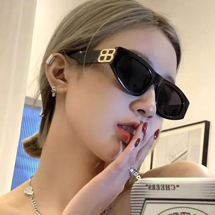 Sunglasses Women's style glasses Korean version personality round face men's fashion sunglasses 2021 new 98054
Sunglasses Women's style glasses Korean version personality round face men's fashion sunglasses 2021 new 98054