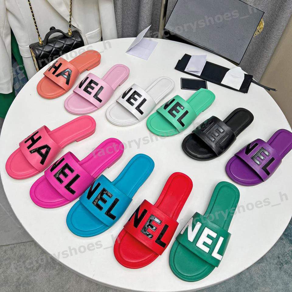 Designer Slippers Women Sandals Crystal Calfskin Slipper Flat Sandal Vintage Leather Slides Thick Bottom Metal Slide Summer Beach Flip Flops Lady High Heels, 14
Designer Slippers Women Sandals Crystal Calfskin Slipper Flat Sandal Vintage Leather Slides Thick Bottom Metal Slide Summer Beach Flip Flops Lady High Heels, 14