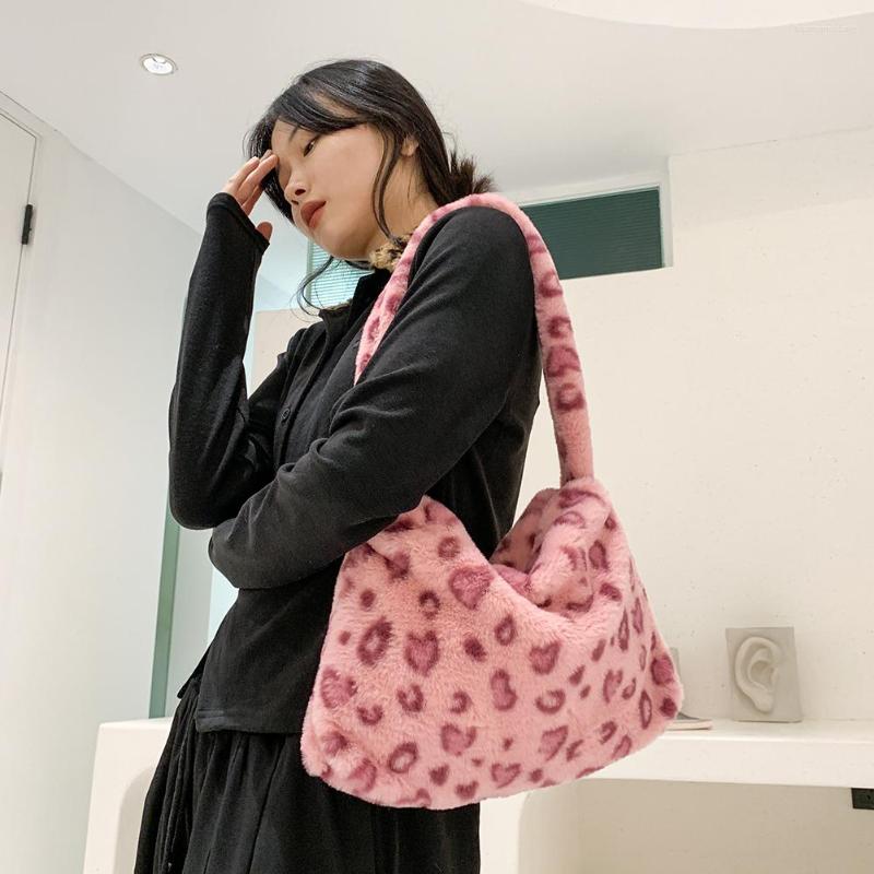 Evening Bags Pink Leopard Plush Women Shoulder Cool Winter Fluffy Handbags Ladies Underarm Bag Fashion Tote Shopping Purses 2023, Picture shown
Evening Bags Pink Leopard Plush Women Shoulder Cool Winter Fluffy Handbags Ladies Underarm Bag Fashion Tote Shopping Purses 2023, Picture shown
