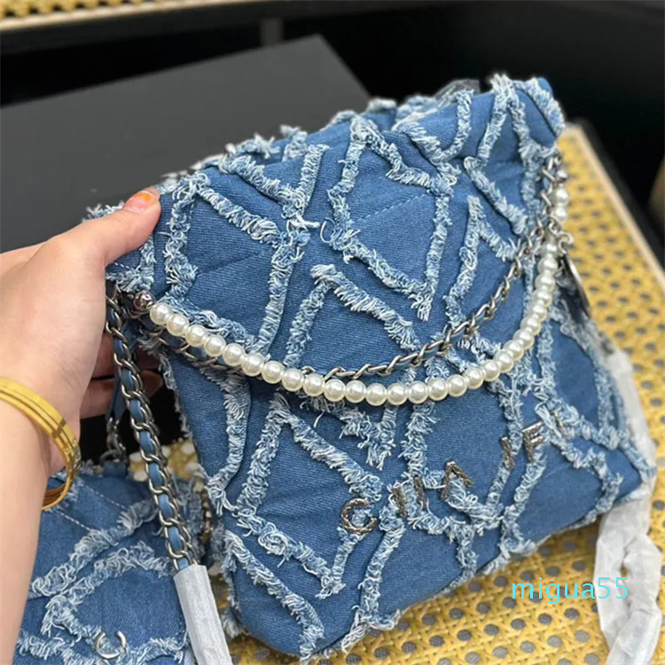 Mini Denim Women Designer Tote Bags with Coin Charm Pearl Silver Letter Metal Hardware Matelasse Chain Tassel Garbage Bag Shoulder Handbag Coins Purse 20cm, Blue
Mini Denim Women Designer Tote Bags with Coin Charm Pearl Silver Letter Metal Hardware Matelasse Chain Tassel Garbage Bag Shoulder Handbag Coins Purse 20cm, Blue