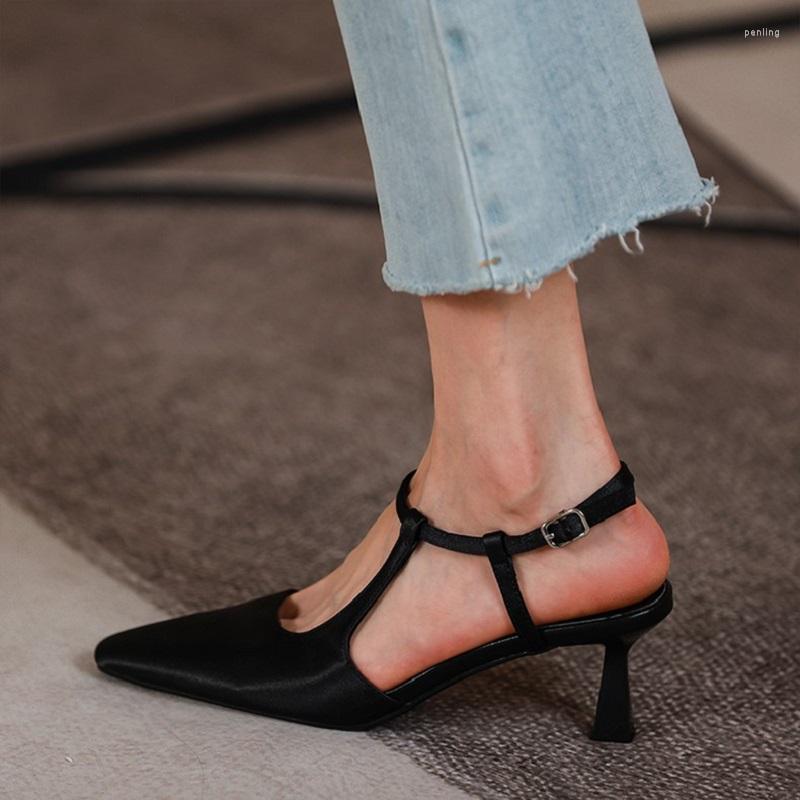 Dress Shoes Women Summer Sandals French Style Ladies Simple Design Narrow Band On Thin Heel 6 CM Woman Pointed Toe Pumps, Black
Dress Shoes Women Summer Sandals French Style Ladies Simple Design Narrow Band On Thin Heel 6 CM Woman Pointed Toe Pumps, Black