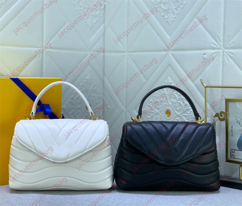 Women bag Hold Me handbag tote designer New Wave quilting beach Shoulder crossbody bags lady messenger wallet dhgate fashion Hobo purses shopping Sacoche M21720, Black
Women bag Hold Me handbag tote designer New Wave quilting beach Shoulder crossbody bags lady messenger wallet dhgate fashion Hobo purses shopping Sacoche M21720, Black