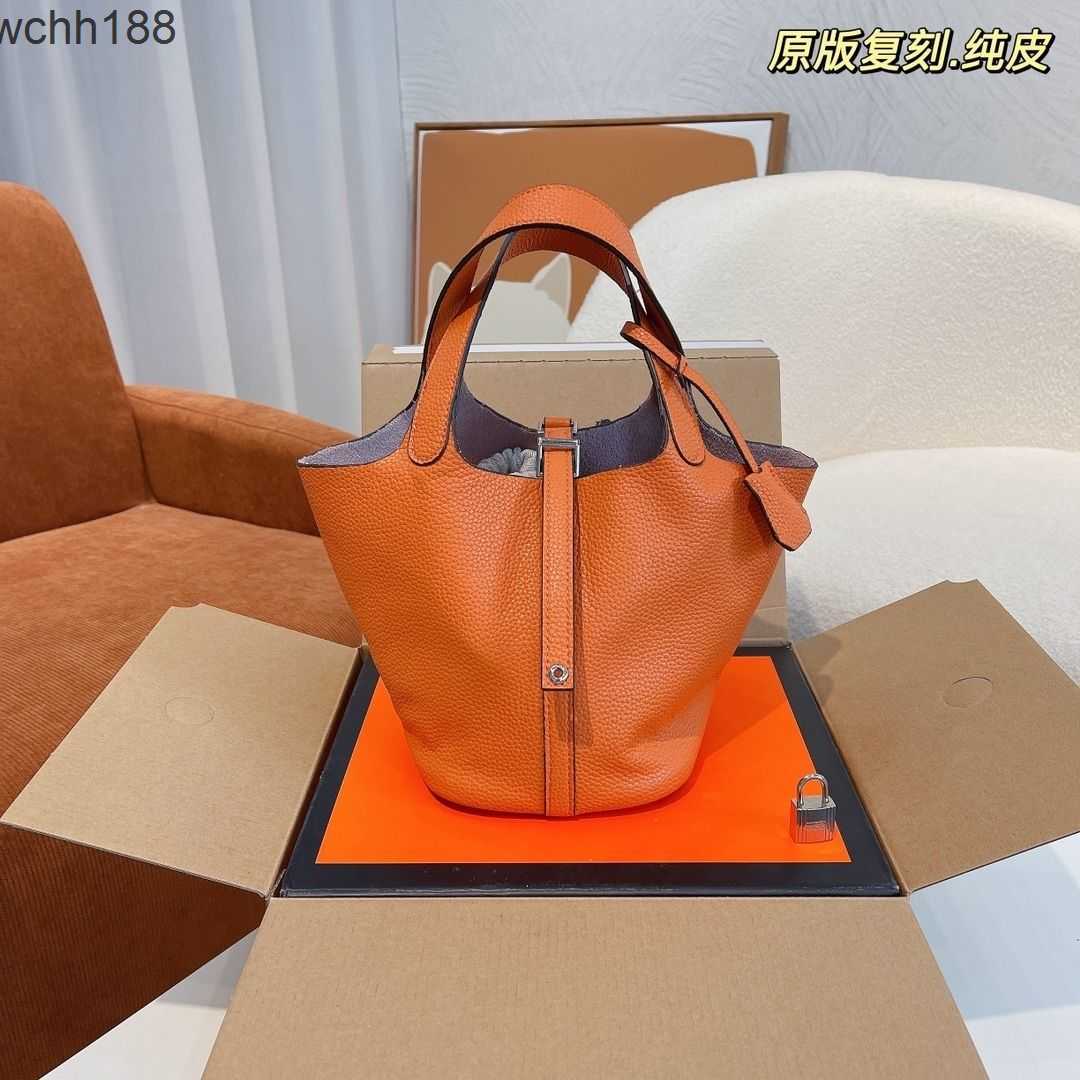 Picotin Locks Bag Designer 2023 Bags Tote h Top Layer Cow Leather Handle Palm Basket Lychee Grain Basket Women's Bucket Handbag I8y4, Milky white
Picotin Locks Bag Designer 2023 Bags Tote h Top Layer Cow Leather Handle Palm Basket Lychee Grain Basket Women's Bucket Handbag I8y4, Milky white