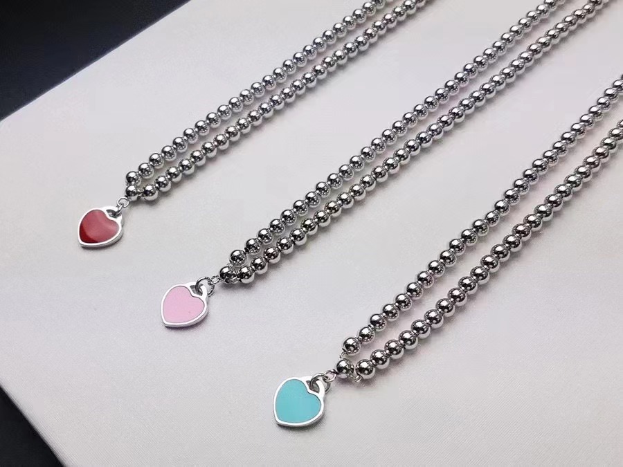 T Home enamel wave dim sum type necklace female alphabet love pendant round beads Buddhist beads chain pendant necklace popular design women jewelry gifts
T Home enamel wave dim sum type necklace female alphabet love pendant round beads Buddhist beads chain pendant necklace popular design women jewelry gifts