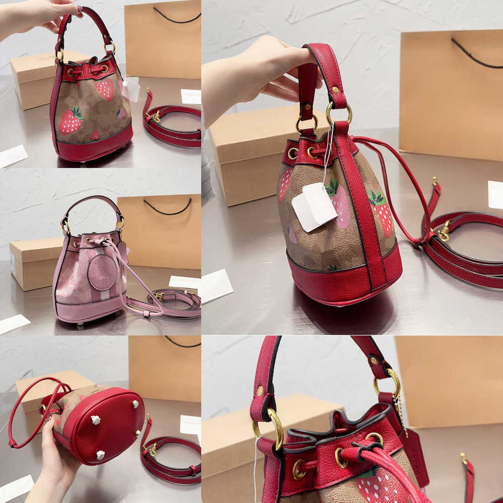 New Evening Bags Leather Totes WOMAN WOMEN Luxurys Designers Fashion Purses Designer Handbags Messenger Crossbody Shoulder Bag Wallet Lady 230223, Cobag
New Evening Bags Leather Totes WOMAN WOMEN Luxurys Designers Fashion Purses Designer Handbags Messenger Crossbody Shoulder Bag Wallet Lady 230223, Cobag