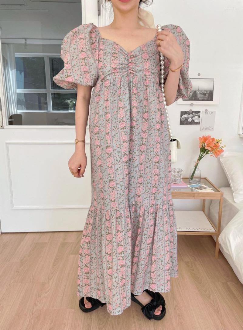 Casual Dresses South Korea Dongdaemun Ins Loose Large Size V-neck Crepe Sense Bubble Sleeve Fishtail Skirt Full Screen Floral Dress, Beige
Casual Dresses South Korea Dongdaemun Ins Loose Large Size V-neck Crepe Sense Bubble Sleeve Fishtail Skirt Full Screen Floral Dress, Beige