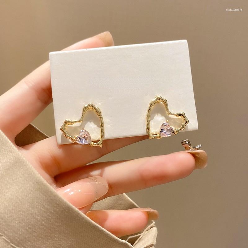 Stud Earrings Pink Zircon Heart For Women Girls Korean Golden Metal Cute Wedding Party Fashion Jewelry Accessories Gift
Stud Earrings Pink Zircon Heart For Women Girls Korean Golden Metal Cute Wedding Party Fashion Jewelry Accessories Gift