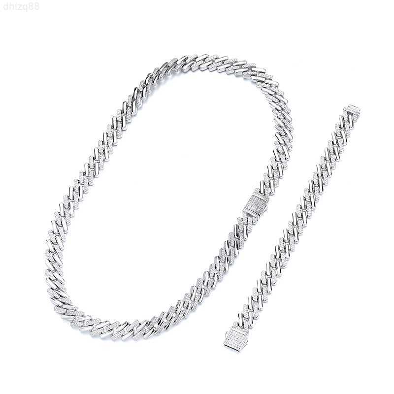 Personality Trend Men's Thick Chain Micro-encrusted Diamond Cuban Necklace Bracelet Men's Jewelry Set
Personality Trend Men's Thick Chain Micro-encrusted Diamond Cuban Necklace Bracelet Men's Jewelry Set