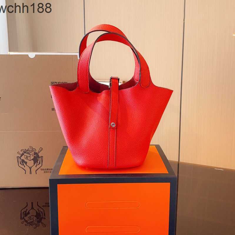 Leather Bag Designer 2023 Tote Basket Picotin Portable Bags Locks High Quality Lychee Patterned Bucket Simple Large Capacity Handbags Jh4j, Red
Leather Bag Designer 2023 Tote Basket Picotin Portable Bags Locks High Quality Lychee Patterned Bucket Simple Large Capacity Handbags Jh4j, Red